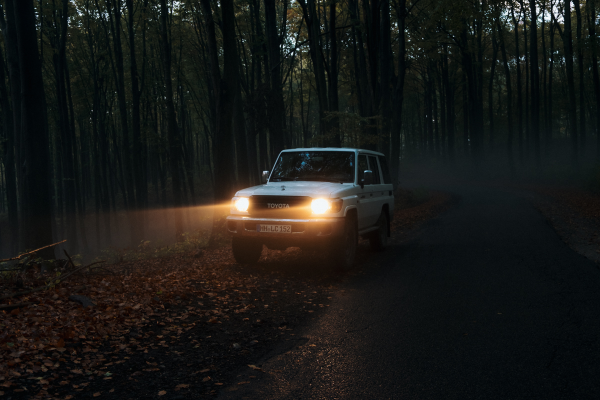 Toyota Land Cruiser Night