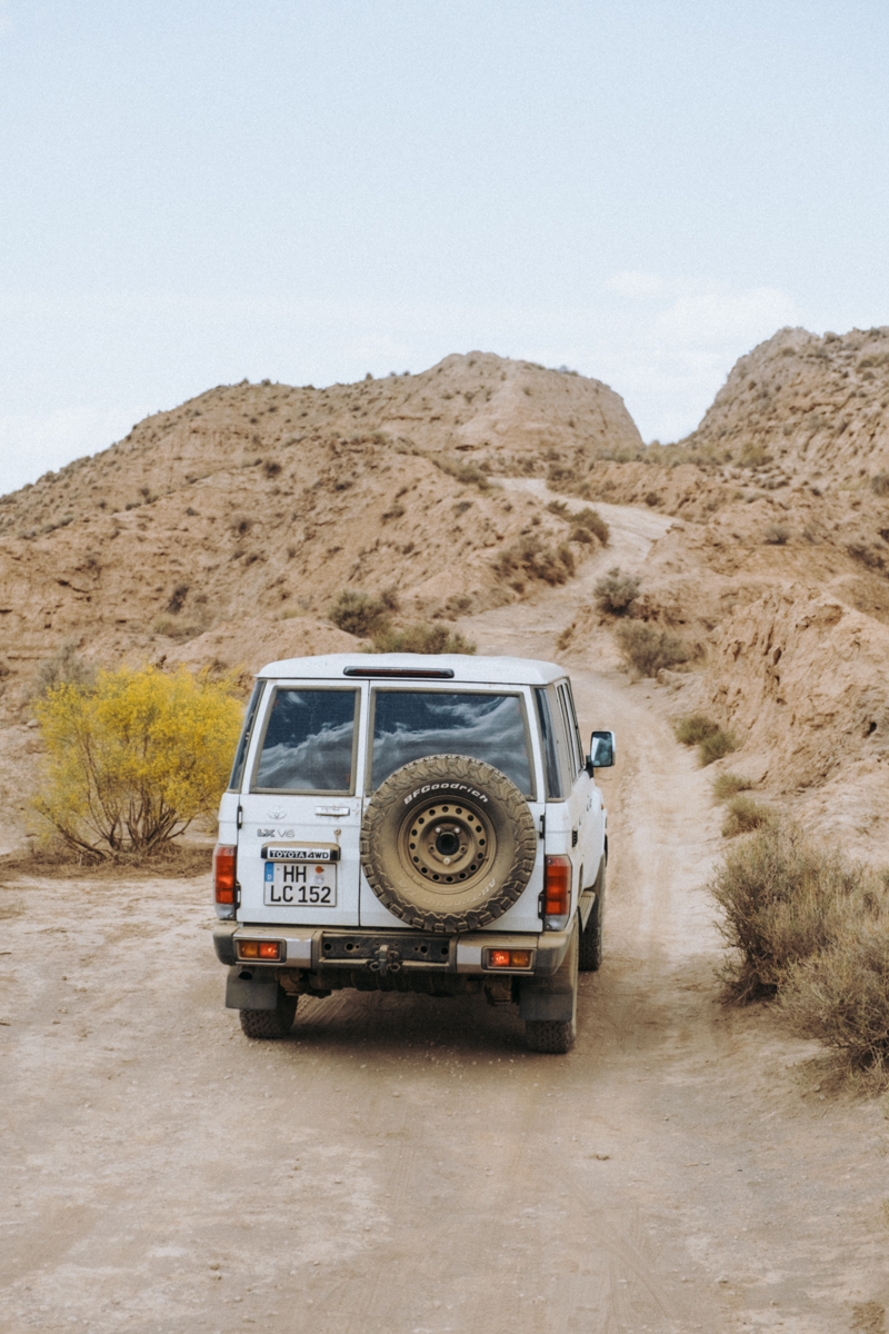Overlanding 76 Land Cruiser