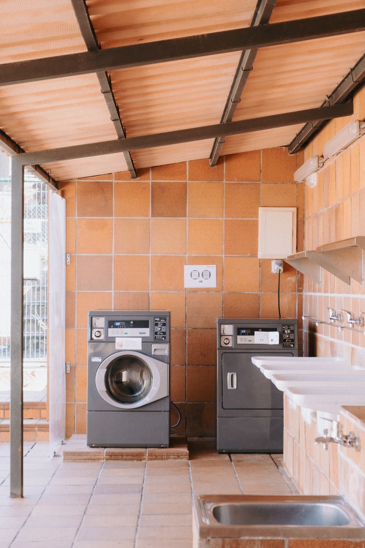 Cala Llevadó Laudry Facilities